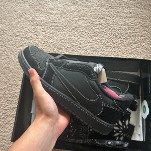 Jordan 1 low Men's Black Trainers